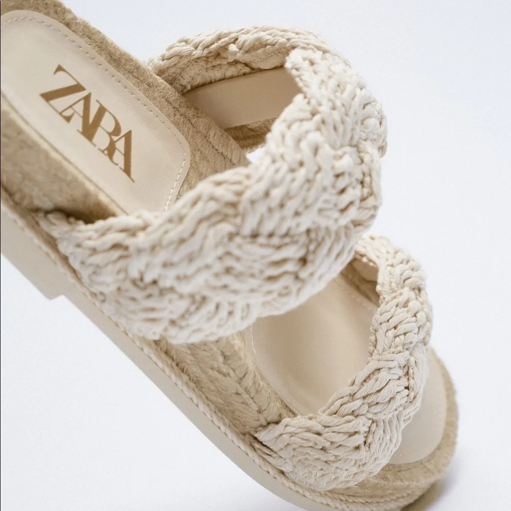 NWT. Zara Cream Woven Flat Jute Sandals. Size 9. - Picture 3 of 7